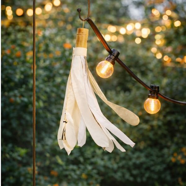 Hangende witte Ibiza vlaggen Hangende witte Ibiza vlaggen