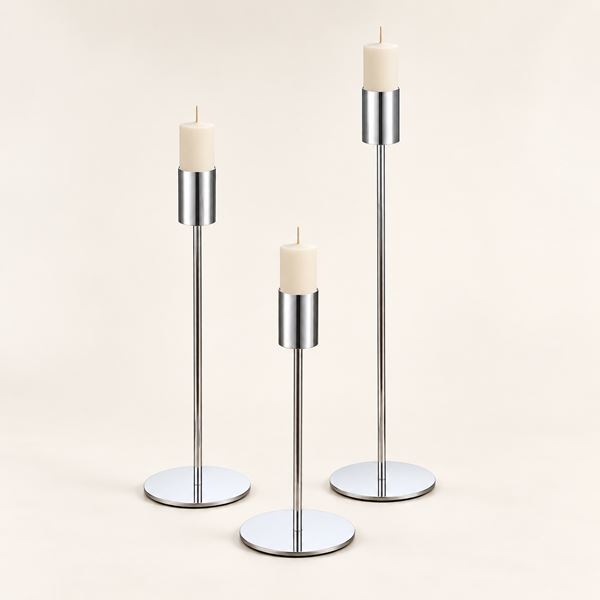 Moderne zilveren kandelaars – set van 3 stuks Moderne zilveren kandelaars – set van 3 stuks