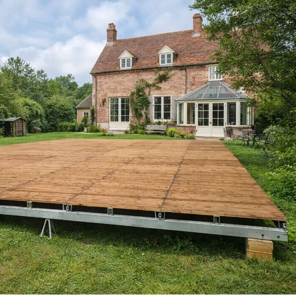 Cassettevloer vurenhout per m2 gelegd Cassettevloer vurenhout per m2 gelegd